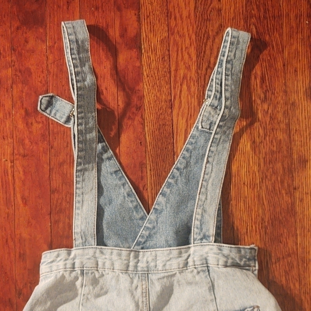 Mudd Light Wash Shortalls/Short Denim Overalls Sz S - Picture 6 of 8